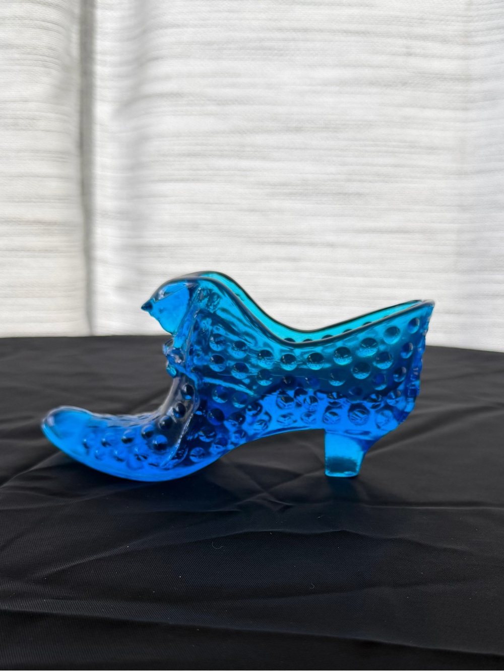 Vintage Fenton Glass Hobnail Shoe With Cat